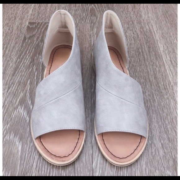 Beast Fashion Shoes - ‼️LAST PAIR SZ 8‼️Beast Gray Cutout Flat Sandals